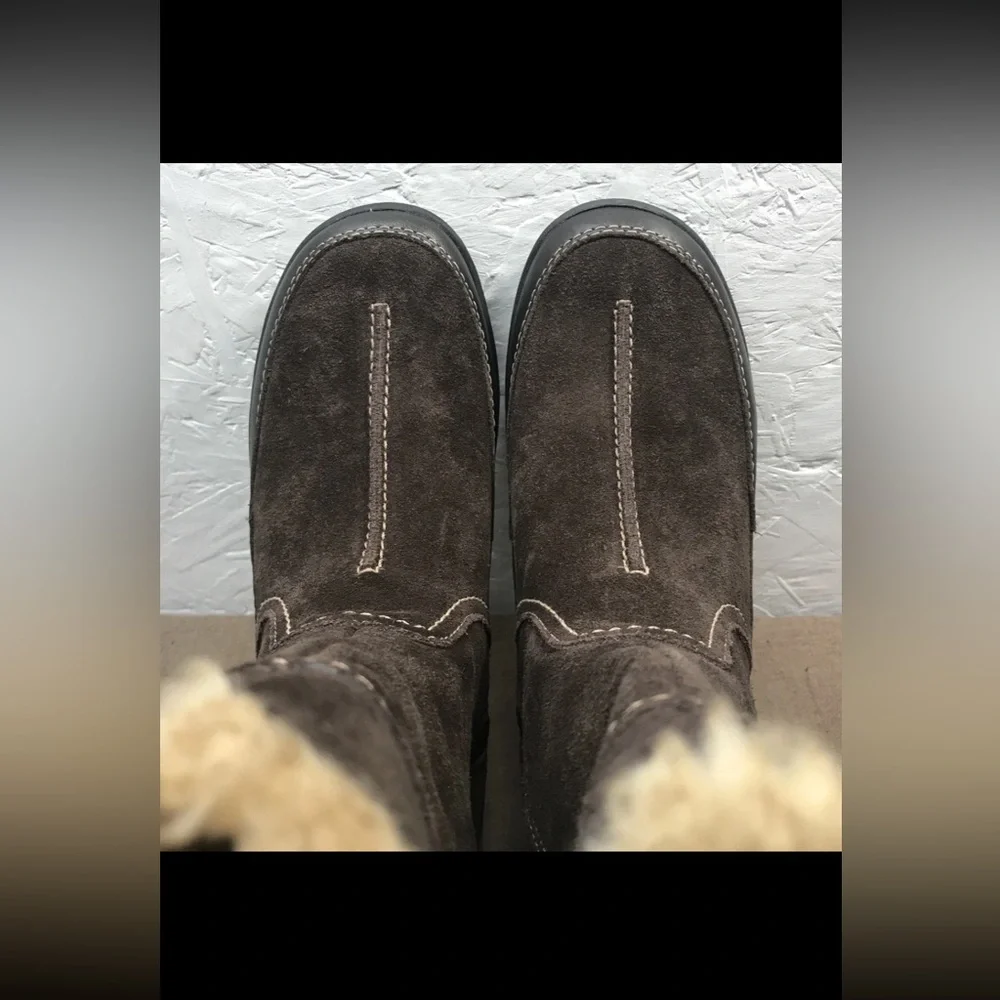 Clarks Andes Fortune Women's Boots Brown Suede Side Zip Fleece Lined Size 7W